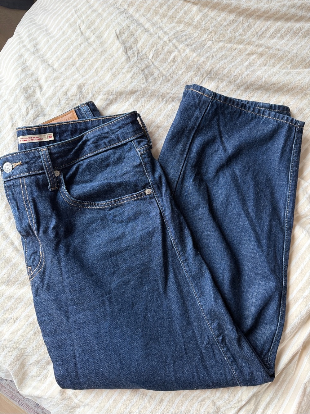 Levi’s Baggy Dad Barrel Jeans
